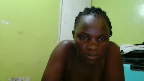 spicy_bella69 online show from May 14, 2026, 7:04 am