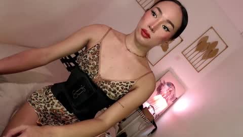Alora online show from February 18, 2025, 2:49 am