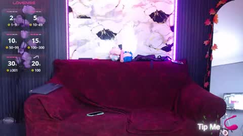    online show from October 25, 2025, 12:40 am