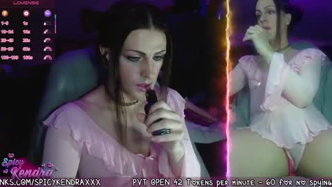 Snapshot of spicykendra chatting on April 30, 2026, 7:04 am Kendra online show from April 30, 2026, 7:04 am