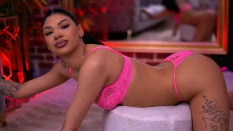 spicyleyla online show from April 22, 2026, 6:53 pm