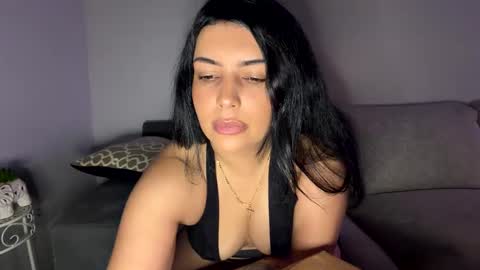 spicymami0333 online show from October 5, 2025, 9:56 pm