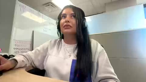 spicymami0333 online show from October 15, 2025, 5:57 pm