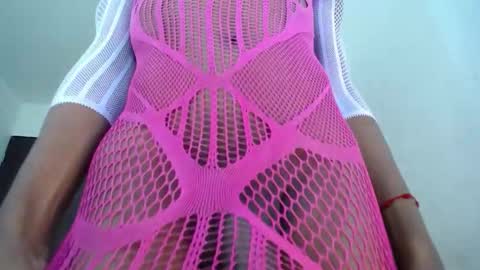 Snapshot of spicyseducer chatting on October 29, 2025, 4:09 pm Reychell Millan  online show from October 29, 2025, 4:09 pm