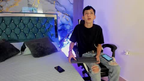 spicyslim_ online show from January 17, 2026, 7:28 pm