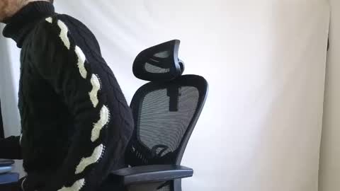 Marco. When Im offline you can view premium content in bio online show from March 27, 2026, 8:26 am