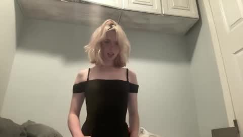 spideygirl00 online show from September 11, 2025, 4:01 am