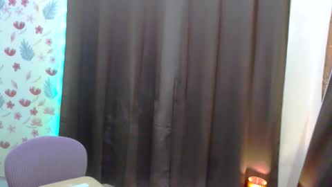 Kimmy online show from November 3, 2025, 10:38 am