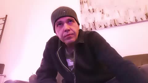 Snapshot of spliffray chatting on January 22, 2025, 4:44 am spliffray online show from January 22, 2025, 4:44 am