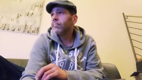 Snapshot of spliffray chatting on March 5, 2025, 3:29 am spliffray online show from March 5, 2025, 3:29 am