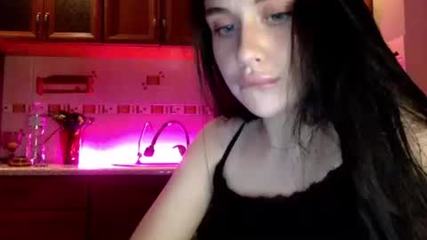 spoil9evangeline online show from March 12, 2025, 6:33 pm
