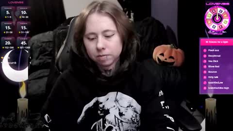Snapshot of spookbats chatting on November 18, 2025, 8:57 pm Shio online show from November 18, 2025, 8:57 pm