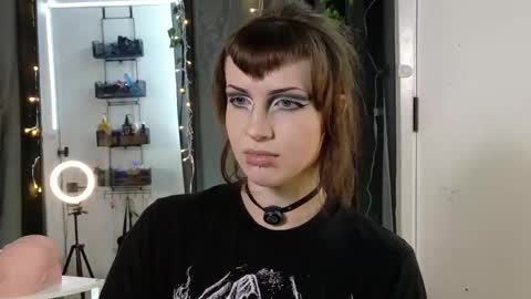 Snapshot of spookysage chatting on November 14, 2025, 9:35 pm Sage online show from November 14, 2025, 9:35 pm