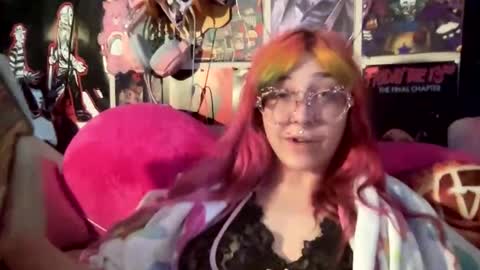 Pixie online show from May 7, 2026, 4:23 pm