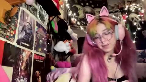 Pixie online show from May 10, 2026, 12:16 am