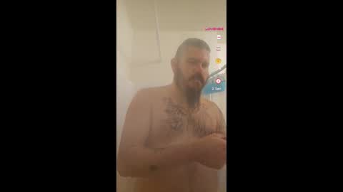 Snapshot of squ1rtl3cb chatting on November 7, 2025, 11:10 am squ1rtl3cb online show from November 7, 2025, 11:10 am