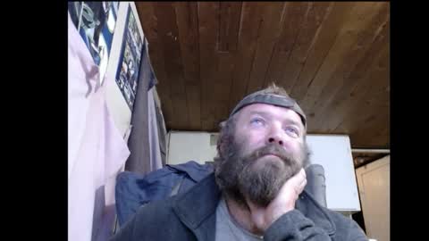 Snapshot of squegly chatting on October 16, 2025, 8:48 am Bryan online show from October 16, 2025, 8:48 am