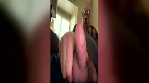 Snapshot of squirreldiamond chatting on June 4, 2026, 11:49 am squirreldiamond online show from June 4, 2026, 11:49 am