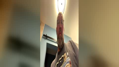 Snapshot of squirreldiamond chatting on June 27, 2026, 6:13 pm squirreldiamond online show from June 27, 2026, 6:13 pm
