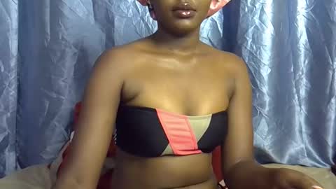 Snapshot of squirt_quueen chatting on February 21, 2026, 2:23 am squirt_quueen online show from February 21, 2026, 2:23 am