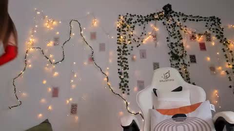 Snapshot of squirtsparkle chatting on September 30, 2025, 5:18 pm Vanessa online show from September 30, 2025, 5:18 pm