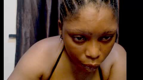 Snapshot of squirtyqueenxx chatting on September 20, 2025, 11:22 am gold online show from September 20, 2025, 11:22 am