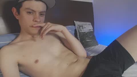 sr_bolaiinas online show from September 27, 2025, 10:26 pm