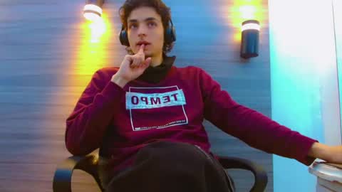 ethan online show from June 18, 2026, 1:04 pm