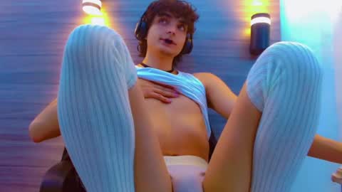 ethan online show from July 28, 2026, 1:32 pm
