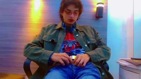 ethan online show from August 5, 2026, 1:25 pm