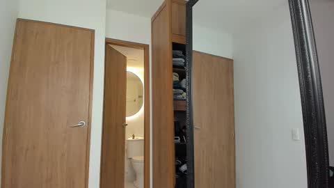 ANDR online show from November 5, 2025, 3:17 am