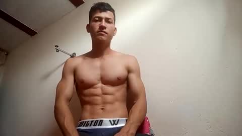 Snapshot of sradicto chatting on December 14, 2025, 6:23 pm Flacofitxx online show from December 14, 2025, 6:23 pm