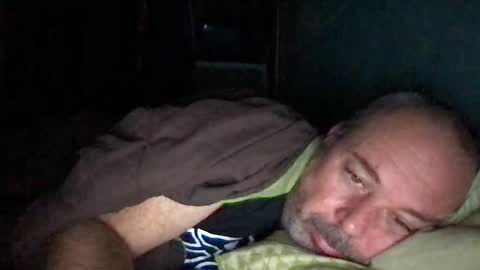 Snapshot of srekos38 chatting on October 19, 2025, 9:48 pm srekos38 online show from October 19, 2025, 9:48 pm