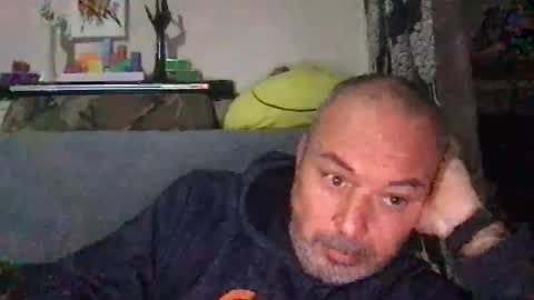 srekos38 online show from February 16, 2026, 6:04 pm