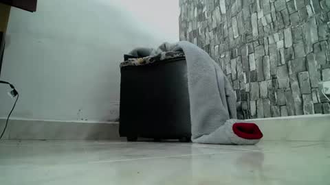 Snapshot of srfindomfeet_ chatting on January 3, 2025, 11:12 pm sr master cum its my old account online show from January 3, 2025, 11:12 pm