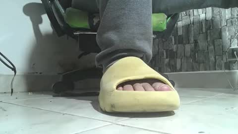 sr master cum its my old account online show from December 5, 2025, 7:39 am