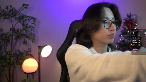 Luis online show from December 17, 2024, 3:28 am
