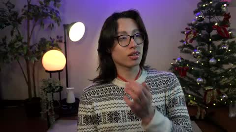 Luis online show from December 25, 2024, 12:48 am