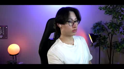 Luis online show from February 25, 2025, 2:47 am