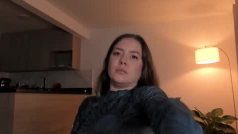 Snapshot of srta__sophie chatting on November 5, 2025, 12:43 am Sophie 3 online show from November 5, 2025, 12:43 am