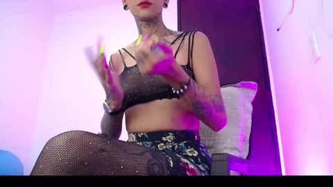 Srta. Fox online show from September 17, 2025, 11:23 am