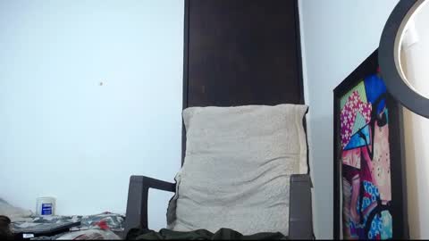 Srta. Fox online show from October 4, 2025, 8:12 am