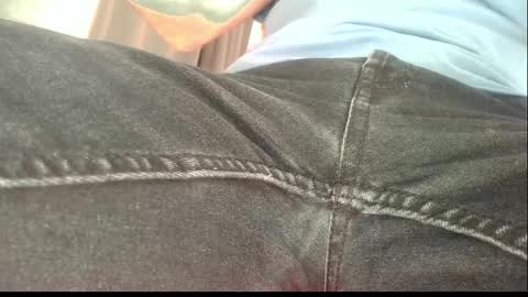 Snapshot of ssenzo chatting on April 8, 2026, 3:45 pm ssenzo online show from April 8, 2026, 3:45 pm