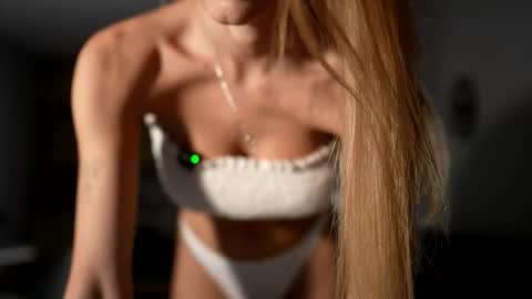 Scarlett online show from February 13, 2026, 3:41 pm