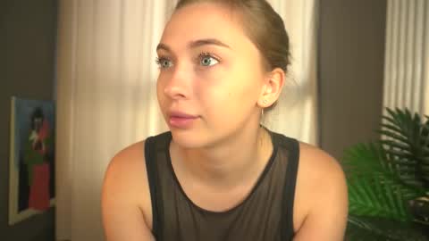 Snapshot of sssecretgirlfriend chatting on September 17, 2025, 4:25 am Kate online show from September 17, 2025, 4:25 am