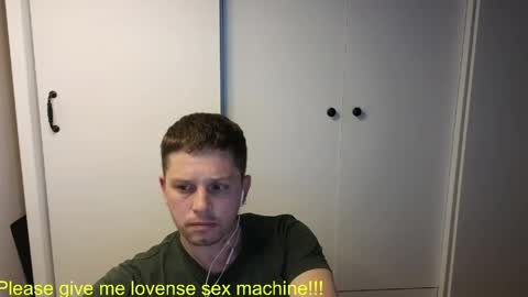 st1vemaster01 online show from June 8, 2026, 1:33 pm
