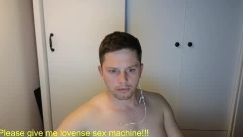 st1vemaster01 online show from June 9, 2026, 1:12 pm