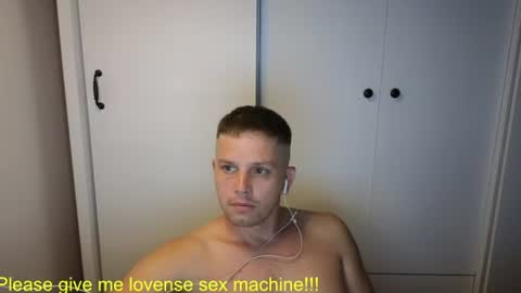 st1vemaster01 online show from July 13, 2026, 2:09 pm