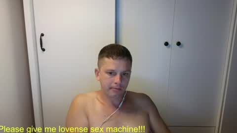 st1vemaster01 online show from July 24, 2026, 2:37 pm