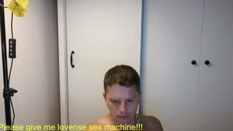st1vemaster01 online show from August 2, 2026, 1:53 pm
